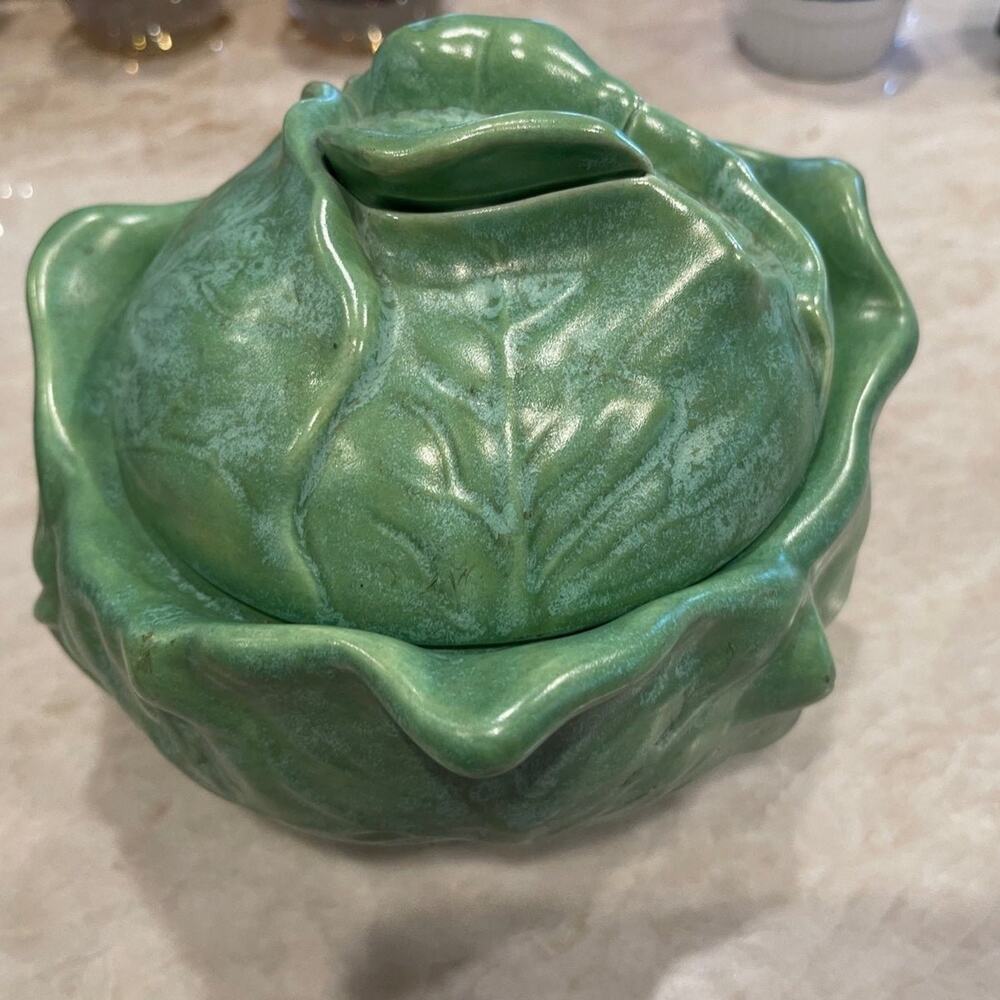 Vintage Cabbage covered serving bowl green Holland 7” tureen
